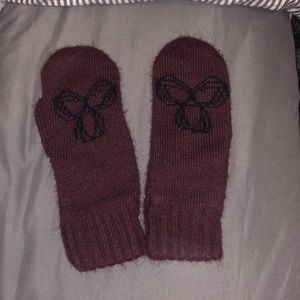 tna mittens